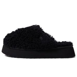 UGG Maxi Curly Platform slippers